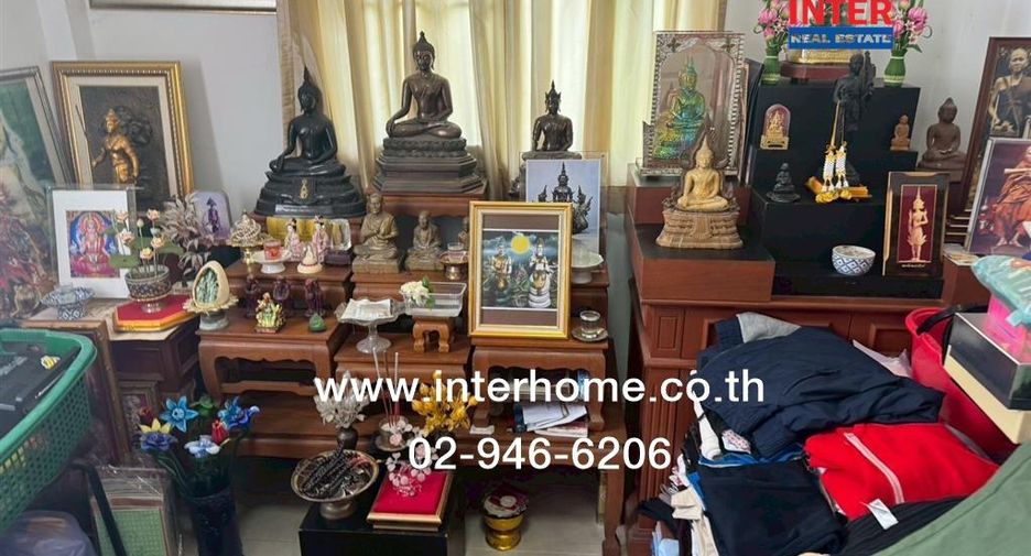 For sale 3 bedrooms house in Khlong Sam Wa, Bangkok