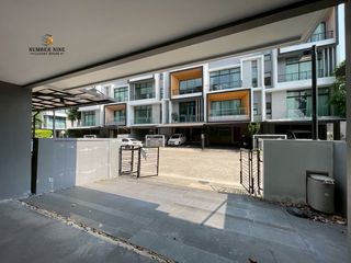 Reihenhaus zur Miete mit 3 Zimmer in Saphan Sung, Bangkok