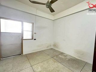 For sale 19 bedrooms apartment in Lat Krabang, Bangkok