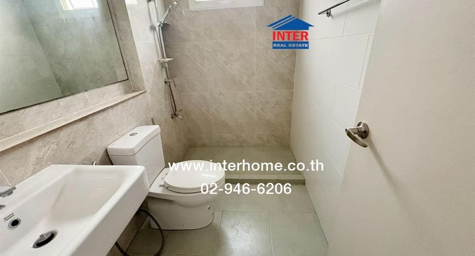 For sale 4 bedrooms house in Lam Luk Ka, Pathum Thani