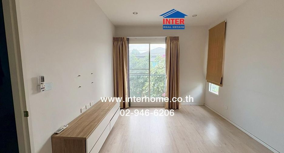 For sale 4 bedrooms house in Lam Luk Ka, Pathum Thani