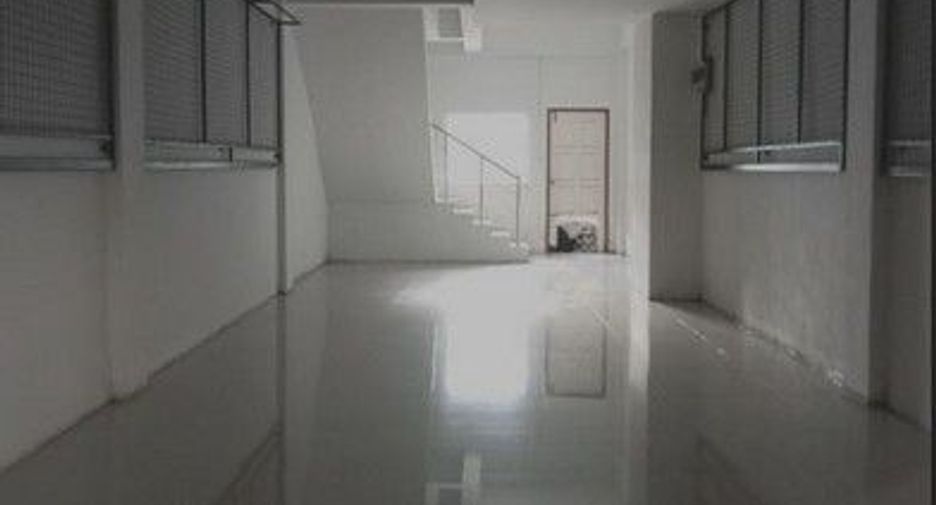 For sale 1 bed retail Space in Phrom Khiri, Nakhon Si Thammarat