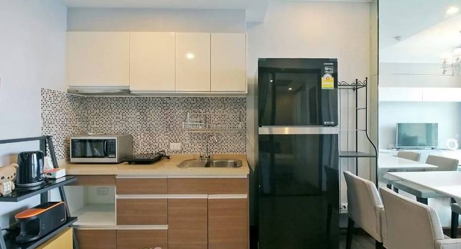 For rent and for sale 1 bed condo in Sathon, Bangkok