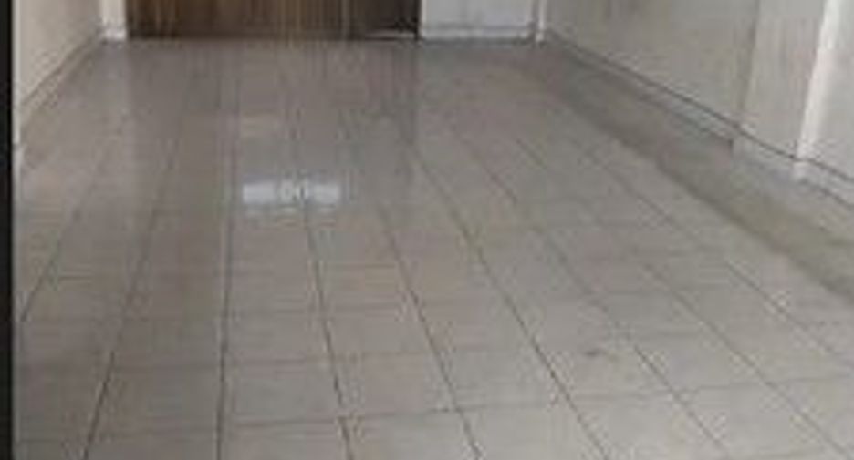 For sale 1 bed retail Space in Bang Khun Thian, Bangkok