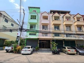 For sale 1 bed retail Space in Bang Khun Thian, Bangkok