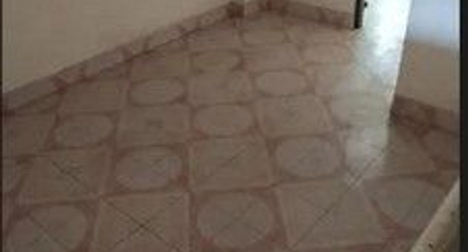 For sale 1 bed retail Space in Bang Khun Thian, Bangkok