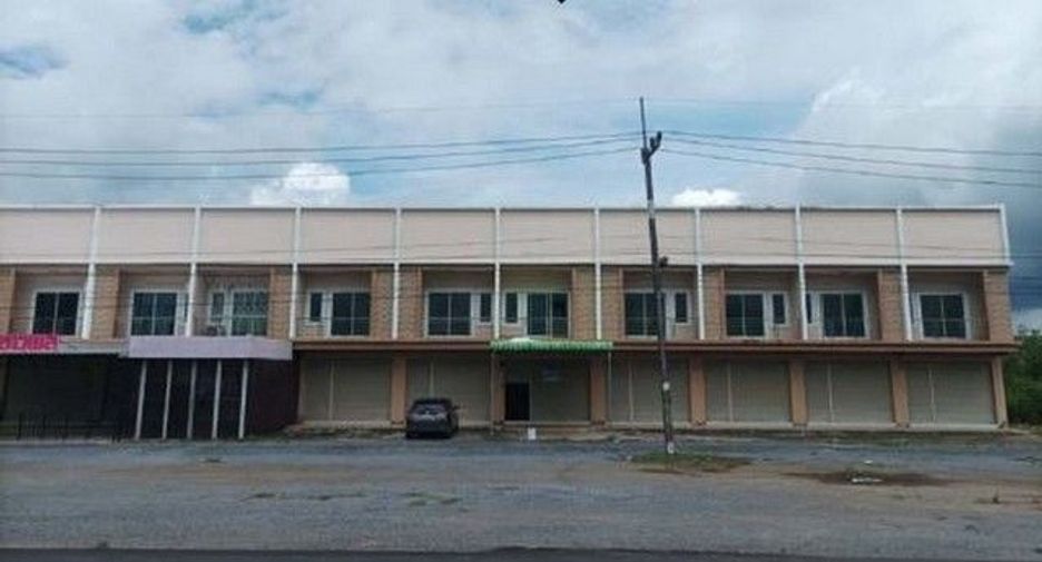 For sale 3 bedrooms retail Space in Phrom Khiri, Nakhon Si Thammarat