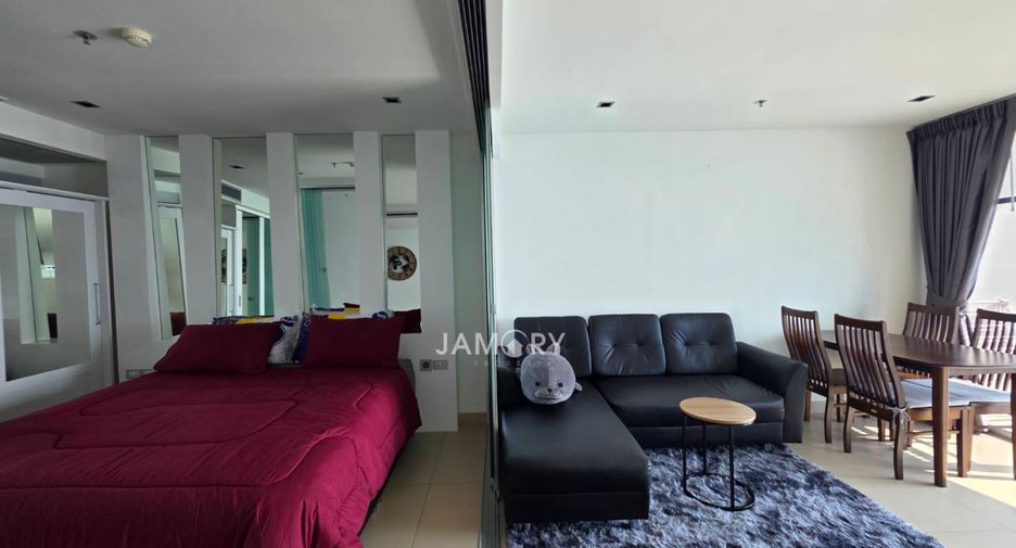 For rent and for sale 1 bed condo in Pratumnak, Pattaya