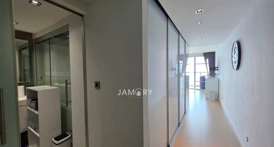 For rent and for sale 1 bed condo in Pratumnak, Pattaya