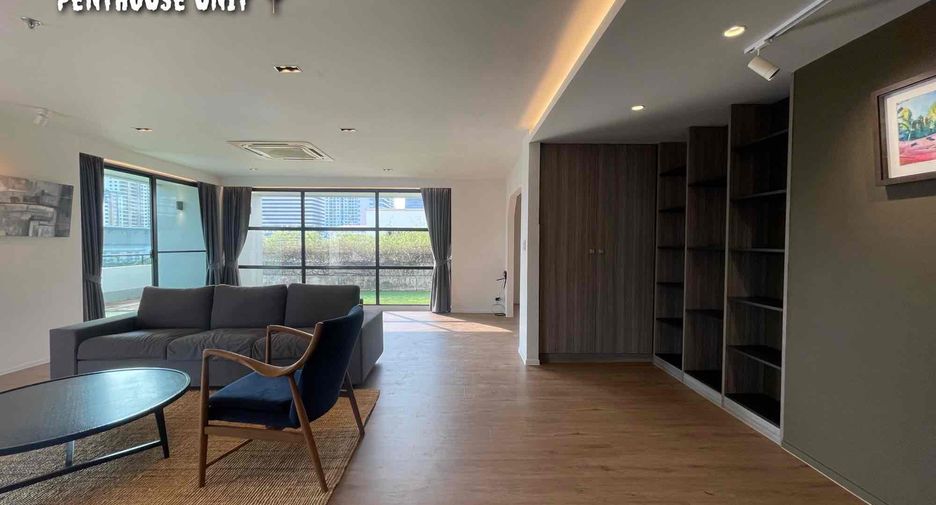 For rent 3 bedrooms apartment in Watthana, Bangkok