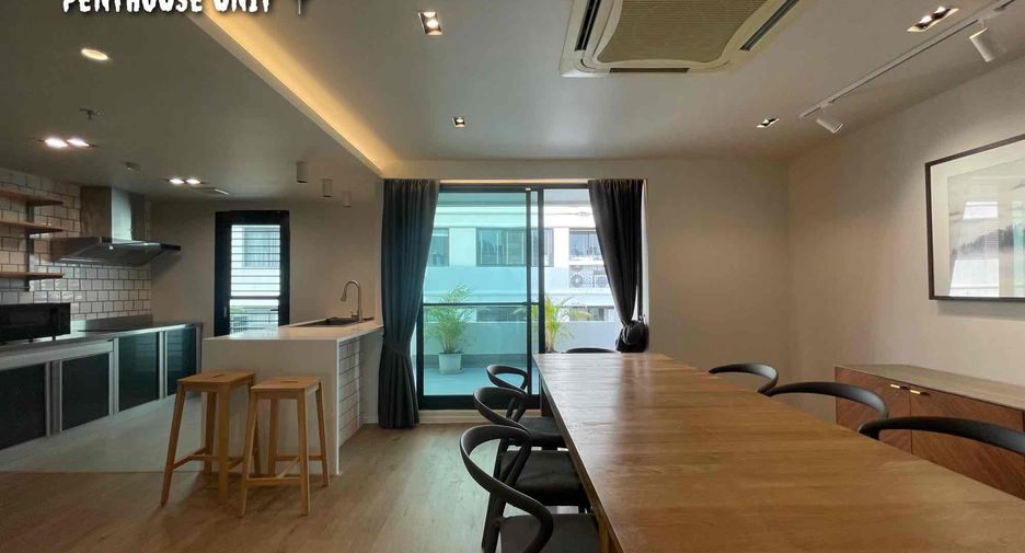 For rent 3 bedrooms apartment in Watthana, Bangkok