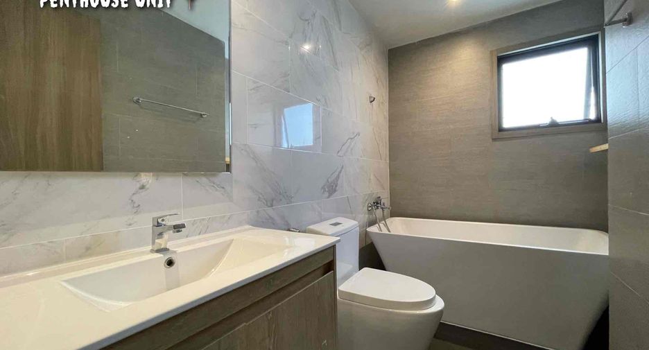 For rent 3 bedrooms apartment in Watthana, Bangkok
