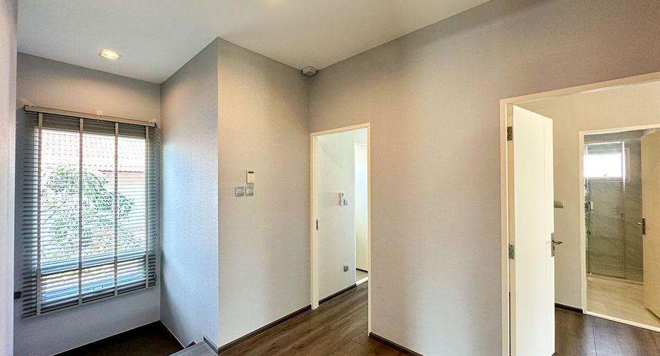 For sale 4 ベッドルーム house in San Sai, Chiang Mai