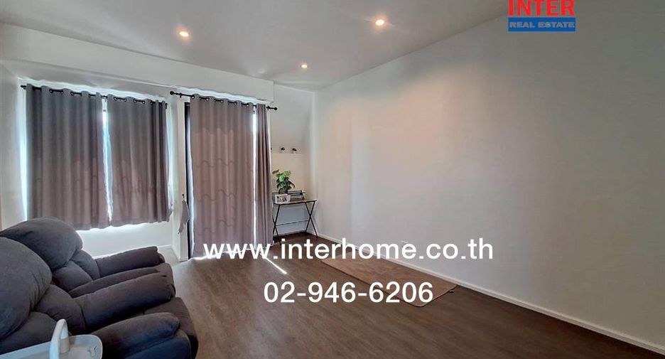 For sale 3 bedrooms townhouse in Bang Phli, Samut Prakan