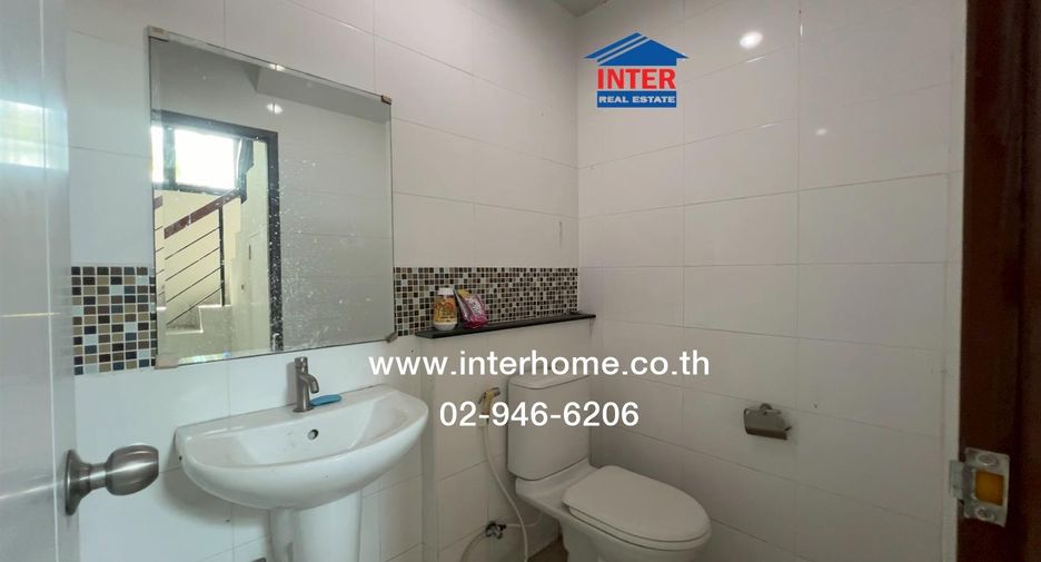 Local comercial en venta de 3 habitaciones en Nong Khaem, Bangkok