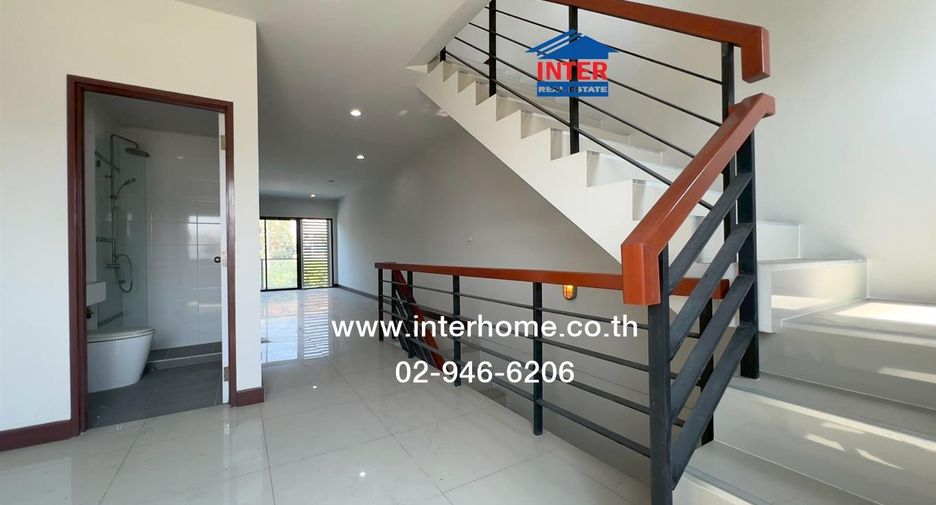 Local comercial en venta de 3 habitaciones en Nong Khaem, Bangkok