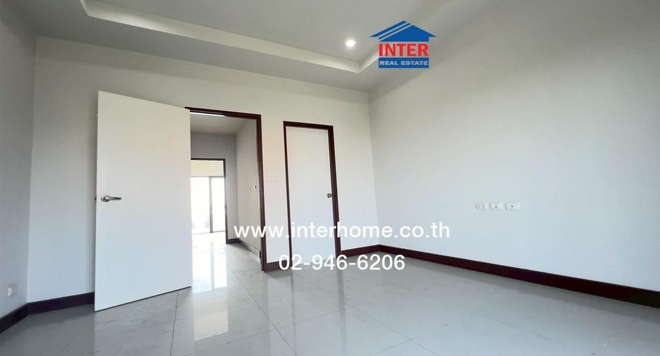 Local comercial en venta de 3 habitaciones en Nong Khaem, Bangkok