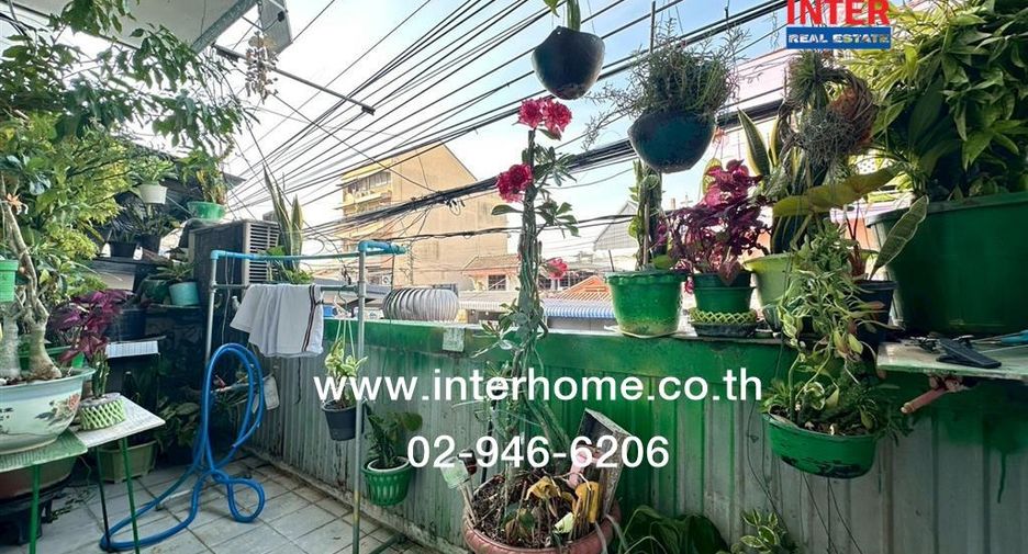 For sale 2 bedrooms townhouse in Mueang Nonthaburi, Nonthaburi
