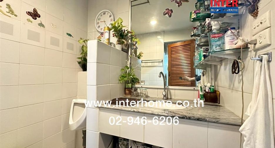 For sale 2 bedrooms townhouse in Mueang Nonthaburi, Nonthaburi