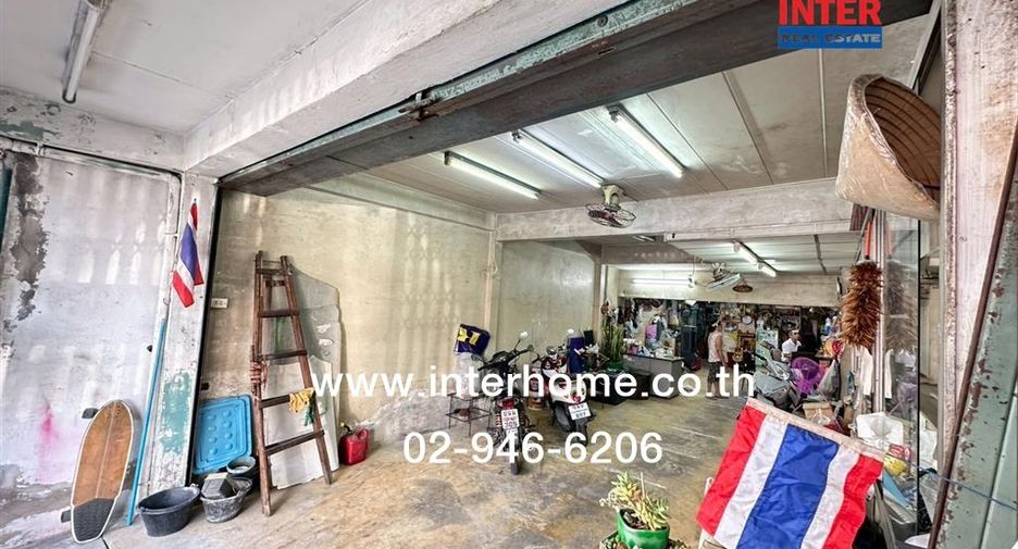 For sale 2 bedrooms townhouse in Mueang Nonthaburi, Nonthaburi