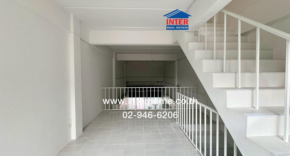 For sale 3 bedrooms retail Space in Bueng Kum, Bangkok