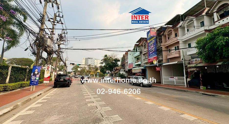 For sale 3 bedrooms retail Space in Bueng Kum, Bangkok
