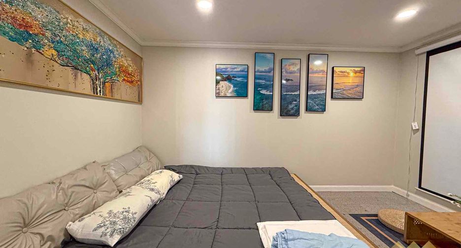 For rent 3 bedrooms condo in Bang Lamung, Chonburi