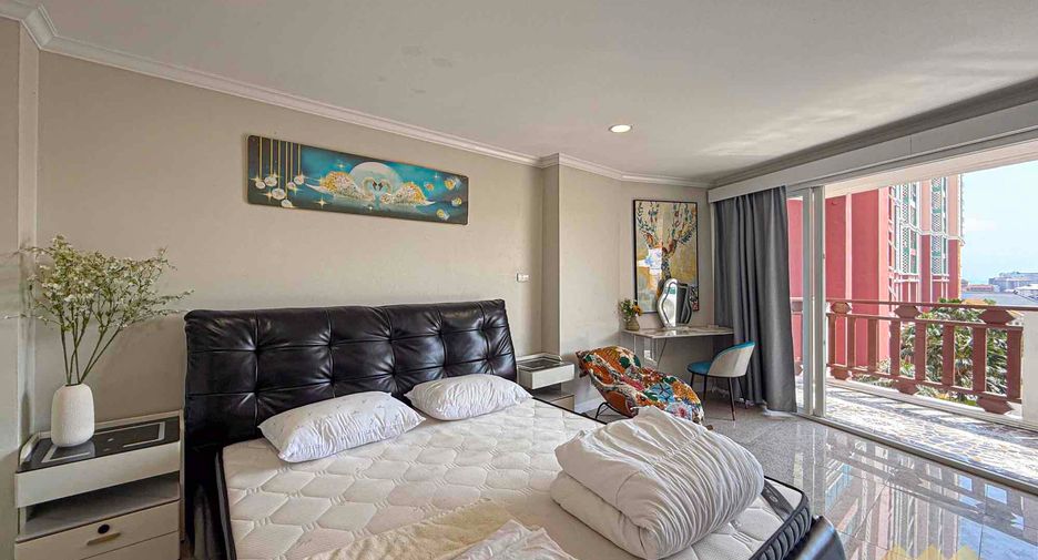 For rent 3 bedrooms condo in Bang Lamung, Chonburi