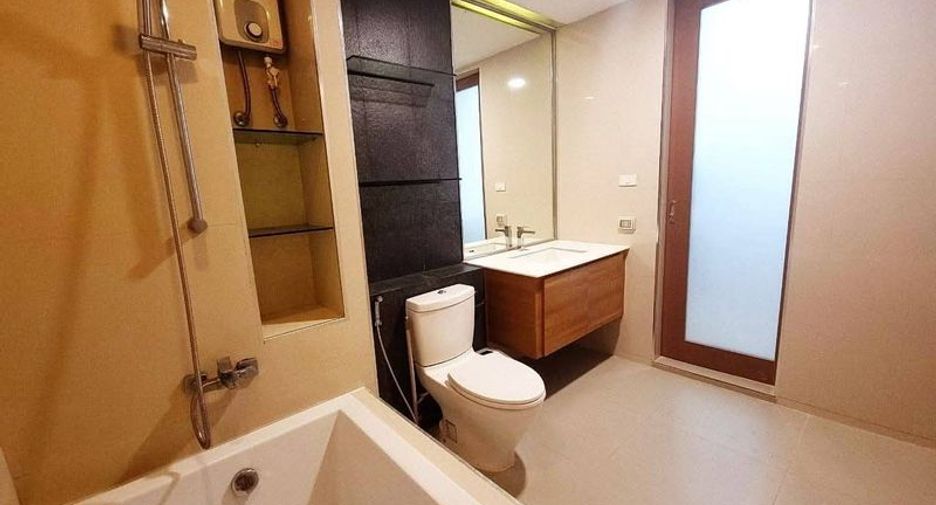 For rent and for sale 1 bed condo in Si Racha, Chonburi