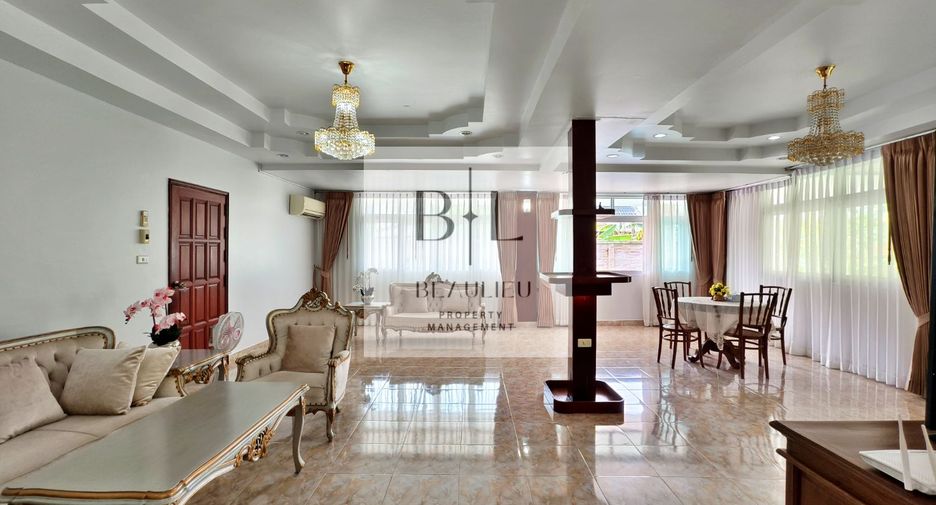 Haus zur Miete und zum Kauf mit 3 Zimmer in Bang Lamung, Chonburi