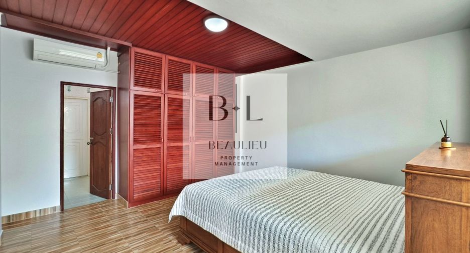 Haus zur Miete und zum Kauf mit 3 Zimmer in Bang Lamung, Chonburi