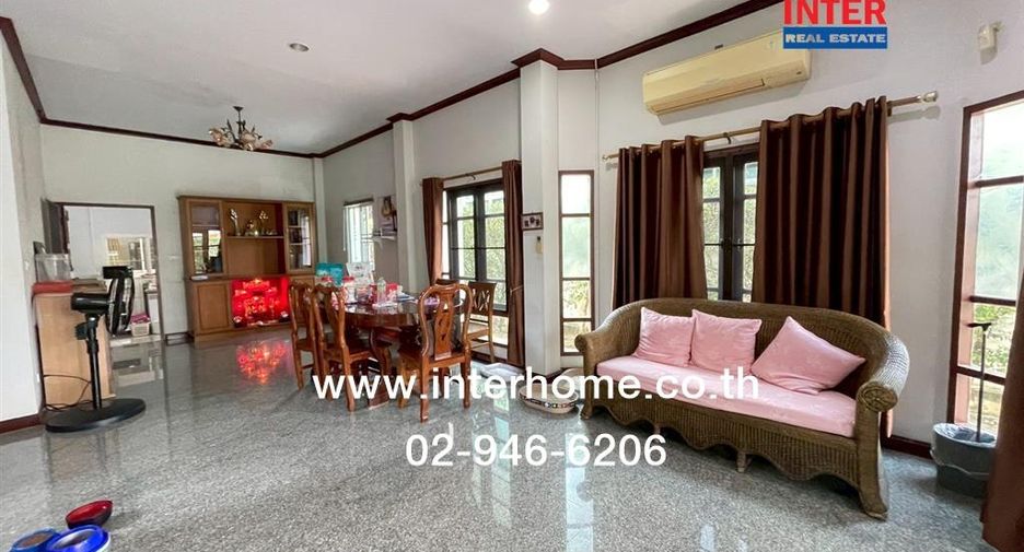 For sale 3 bedrooms house in Khan Na Yao, Bangkok