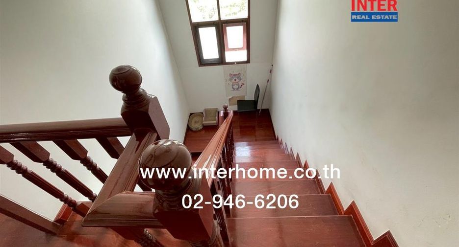For sale 3 bedrooms house in Khan Na Yao, Bangkok