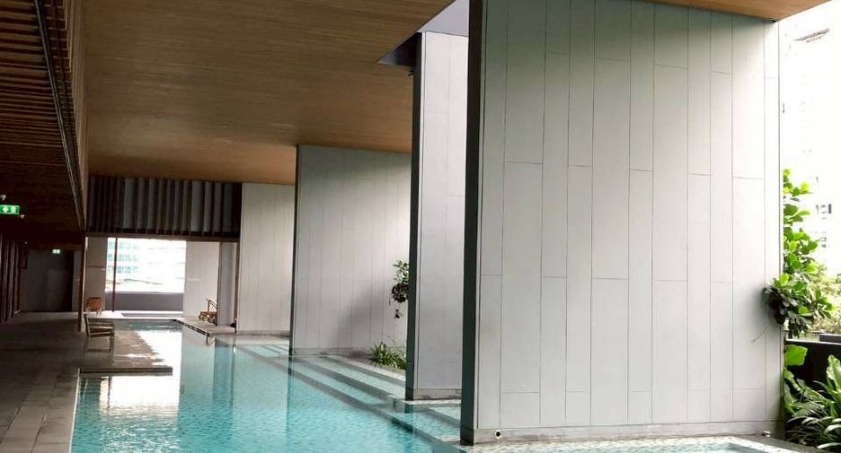 Condo en alquiler de 1 habitaciones en Khlong Toei, Bangkok