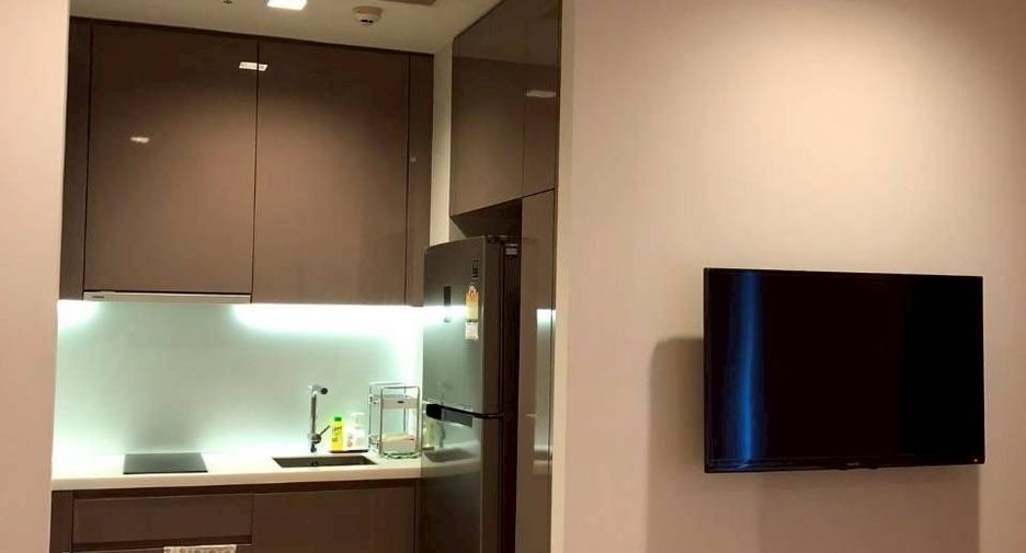Condo en alquiler de 1 habitaciones en Khlong Toei, Bangkok
