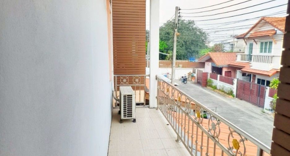 出售 2 卧室 联排别墅 在 Krathum Baen, Samut Sakhon