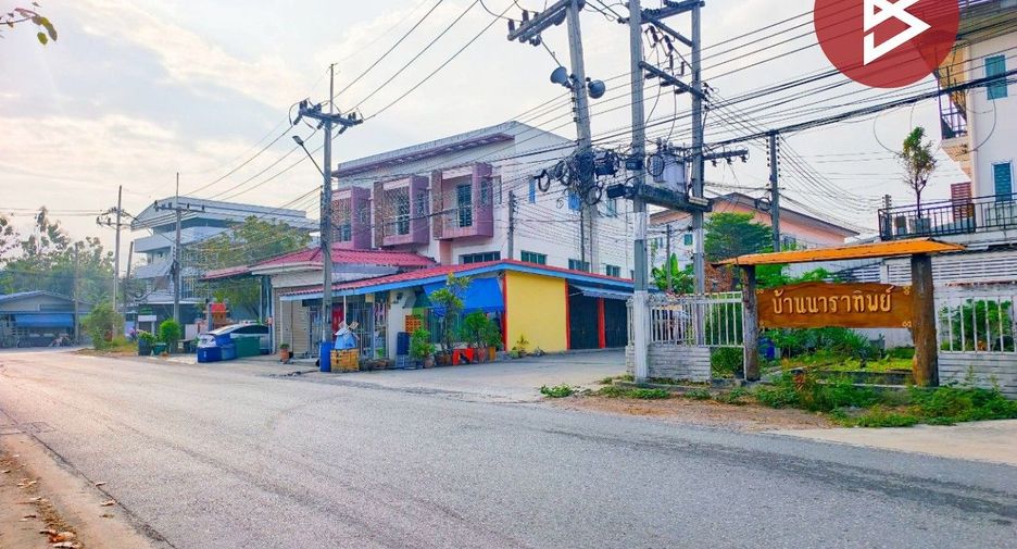 出售 2 卧室 联排别墅 在 Krathum Baen, Samut Sakhon