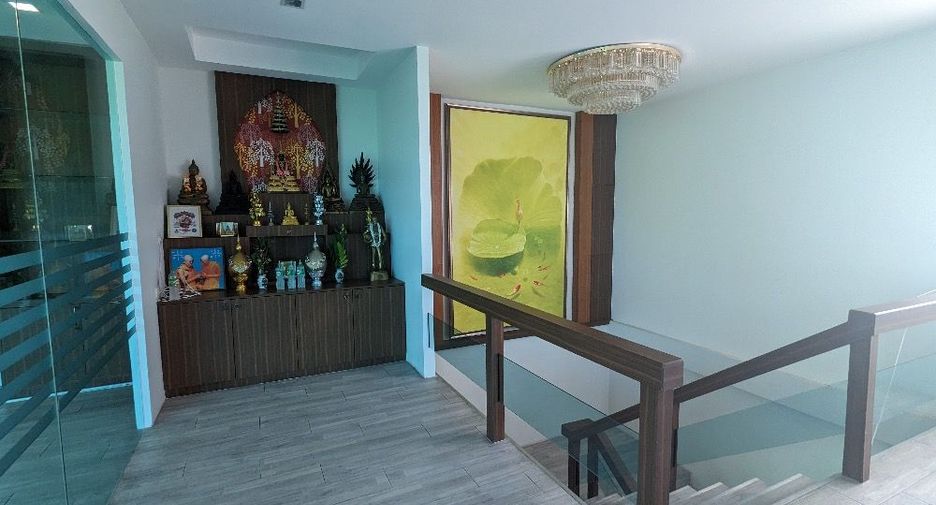 Haus zur Miete mit 9 Zimmer in Wang Thonglang, Bangkok