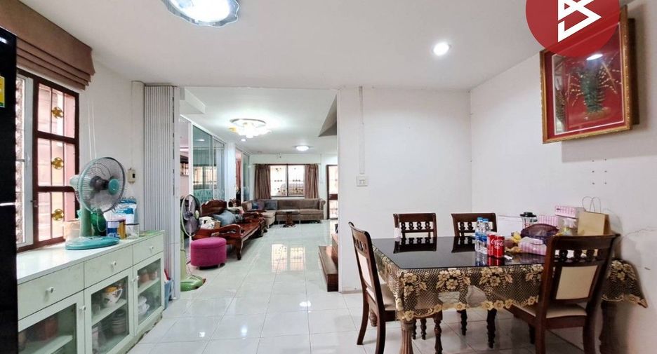 For sale 2 bedrooms house in Thawi Watthana, Bangkok