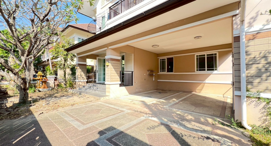 For sale 4 bedrooms house in Mueang Chiang Mai, Chiang Mai