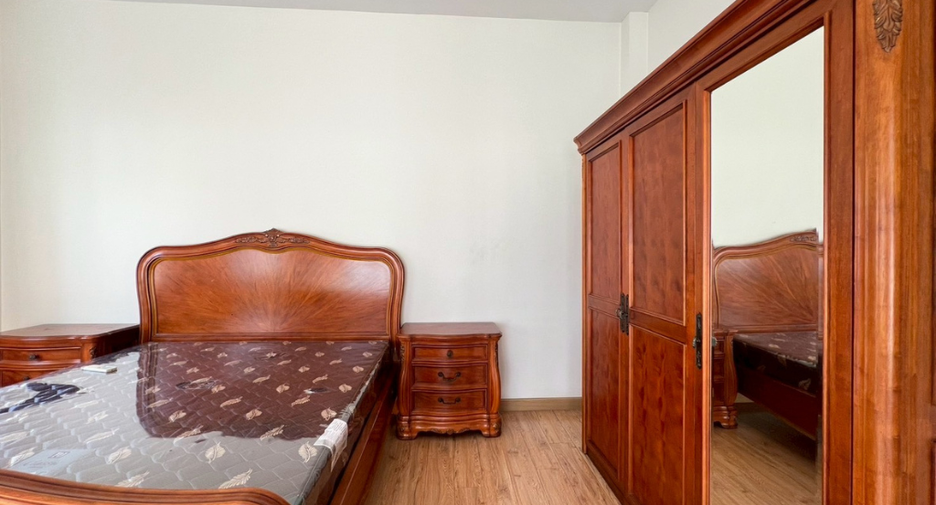 For sale 4 bedrooms house in Mueang Chiang Mai, Chiang Mai
