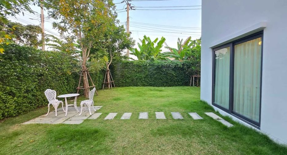For rent and for sale 4 bedrooms house in Bang Phli, Samut Prakan