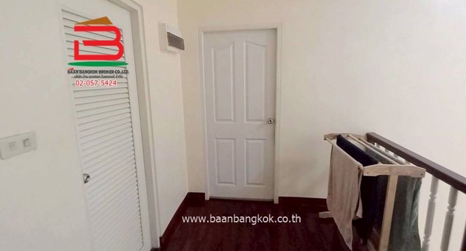 For sale 3 bedrooms condo in Nong Chok, Bangkok