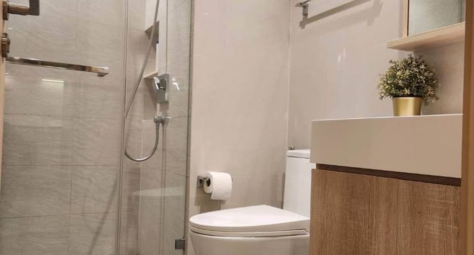 For sale 1 bed condo in Watthana, Bangkok