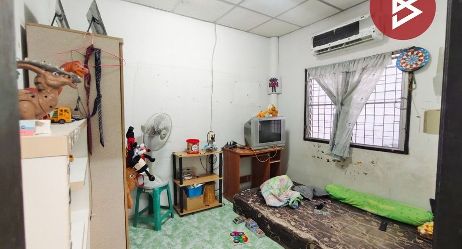 For sale 3 bedrooms house in Nakhon Chai Si, Nakhon Pathom