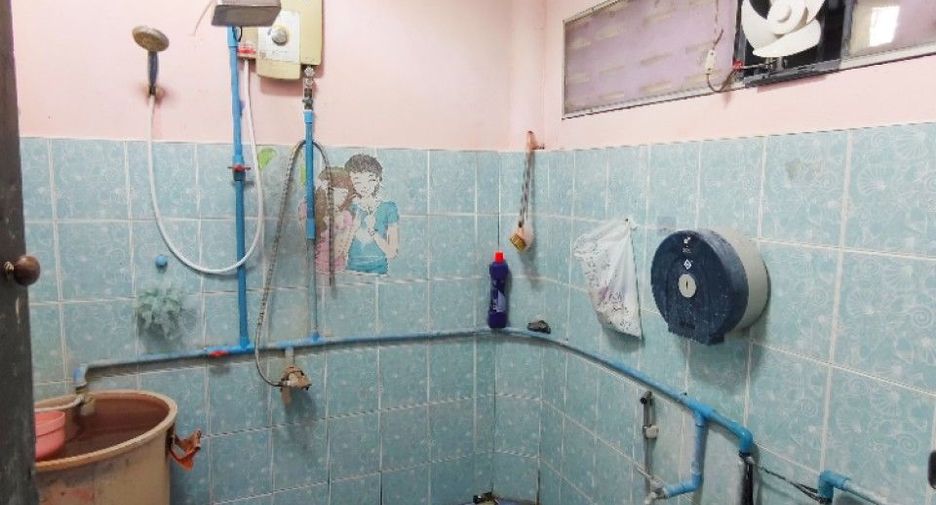 For sale 3 bedrooms house in Nakhon Chai Si, Nakhon Pathom