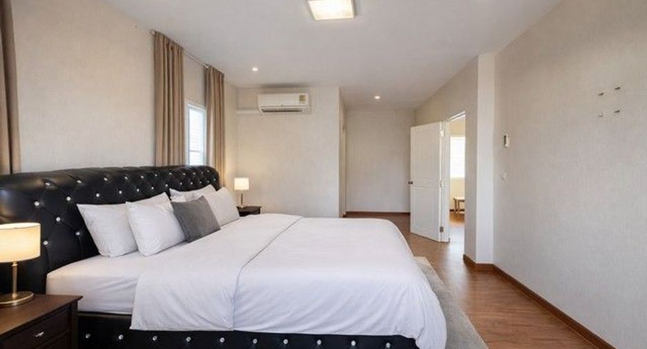 For sale 4 bedrooms house in Prawet, Bangkok