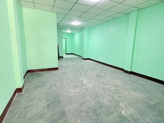 出售 5 卧室 联排别墅 在 Sam Phran, Nakhon Pathom