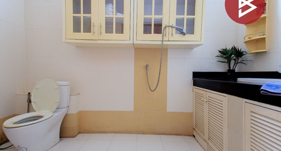 For sale 4 bedrooms house in Mueang Samut Prakan, Samut Prakan
