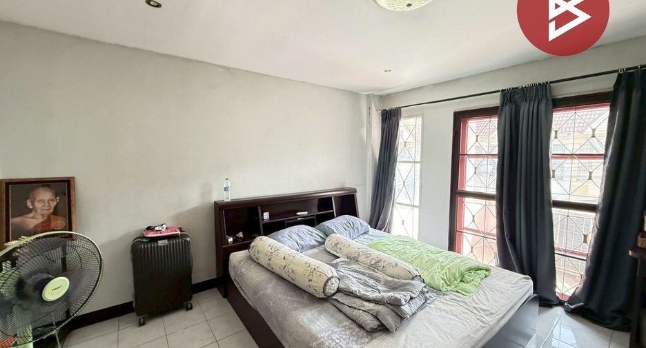 Reihenhaus zum Kauf mit 2 Zimmer in Bang Khen, Bangkok
